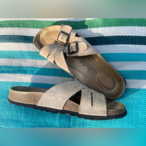 🎉✨HP🎉✨ Birkenstock Betula Suede Two buckle Sandals - Light Tan - Picture 10 of 14